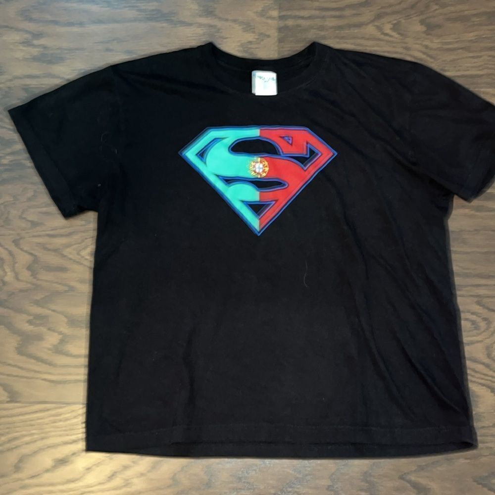 Men’s Portugal Crest Green Red Superman Soccer Team Portuguese Black T shirt M